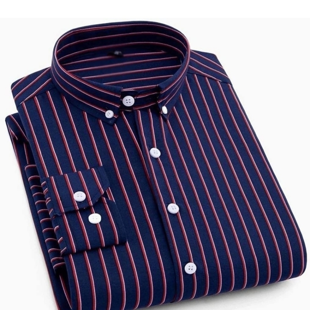 O2 - Mens Button Down Long Sleeved Striped Shirt  - Medium